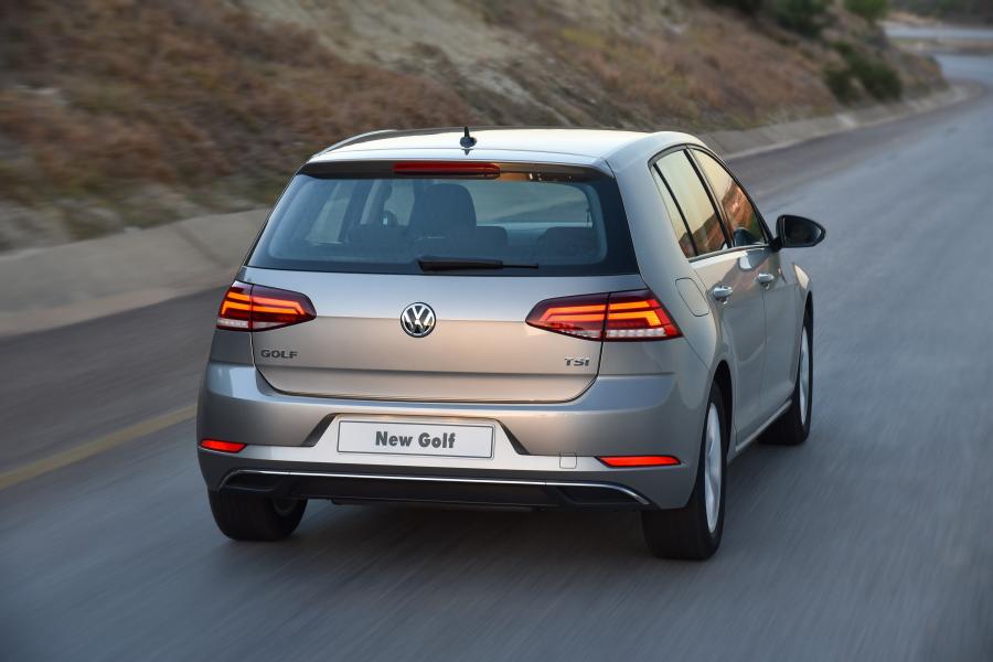  Volkswagen Golf TSI 5-Door 2017 года  (ZA) (фото 5 из 11)